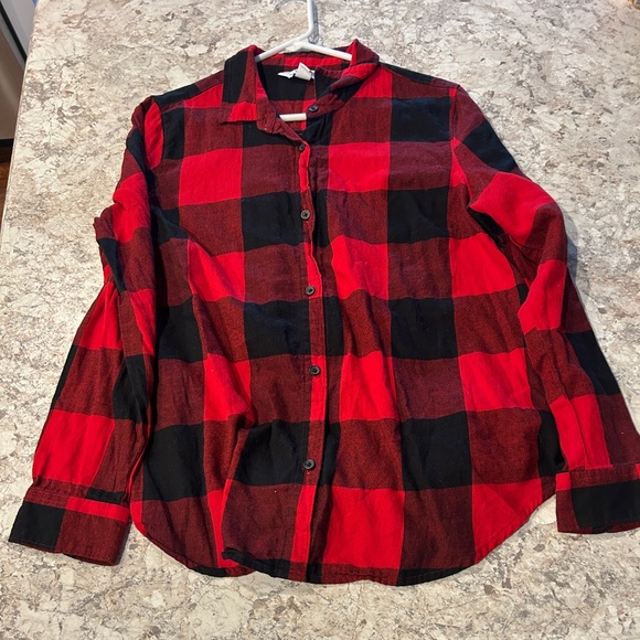 Women’s Old Navy Flannel Red & Black Buffalo Plaid Shirt Large - Picture 9 of 10